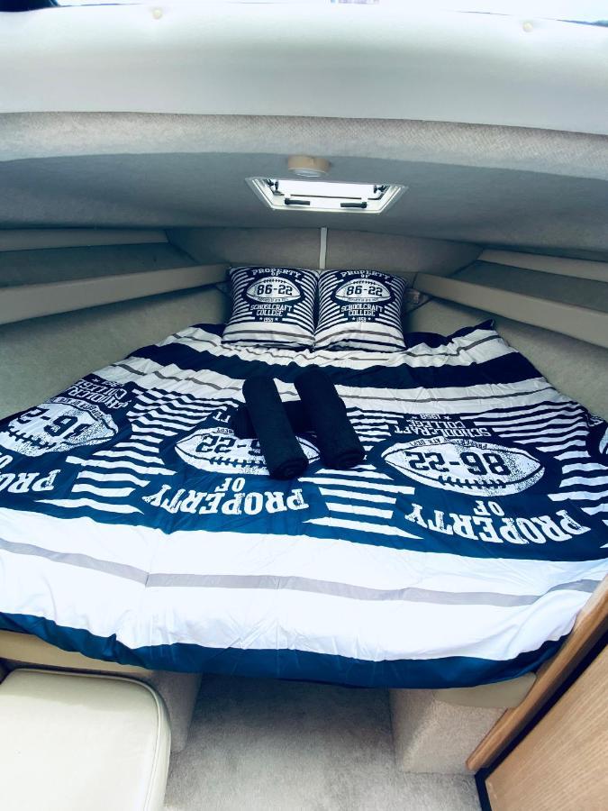 Nuit Insolite Sur Un Bateau Linge Et Menage Inclus La Rochelle  Exterior foto